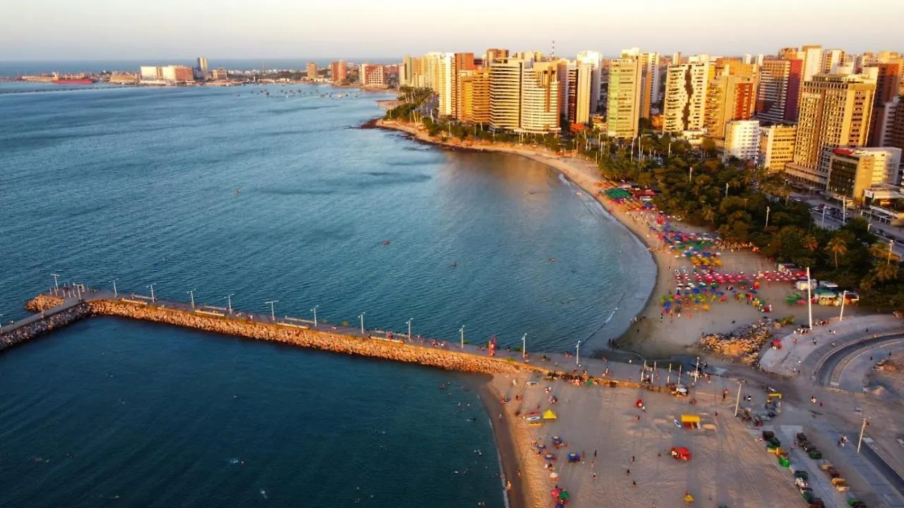 Beira Mar Meireles A Um Passo Do Mar Fortaleza  Fortaleza (Ceara)